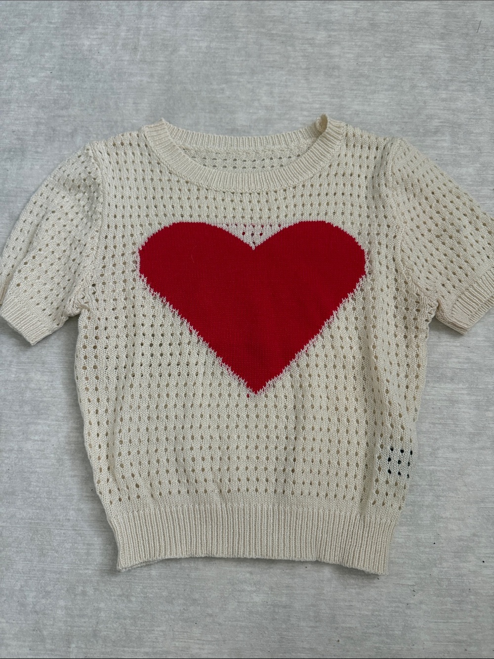 Cream Short-Sleeve Knit Sweater with Red Heart